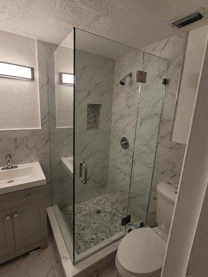 New Star Suite Two Норт Маями Бийч Екстериор снимка